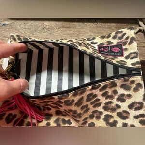 MJ makeup junkie bag
